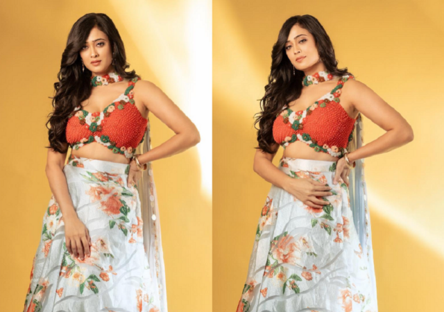 Shweta Tiwari Floral Lehenga Choli