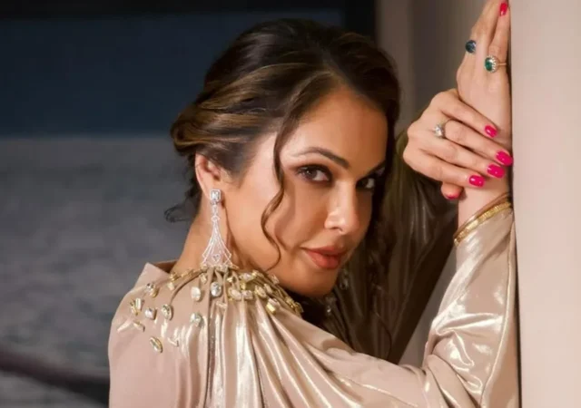 Nagarjuna Slap Isha Koppikar